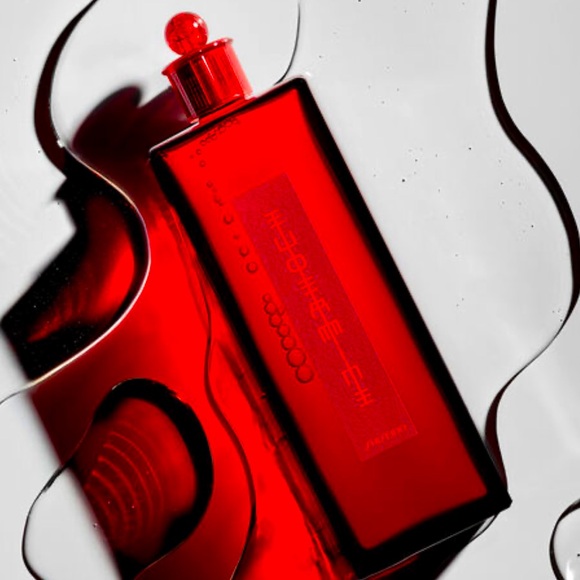 Shiseido Revitalizing Essence - Picture 7 of 7